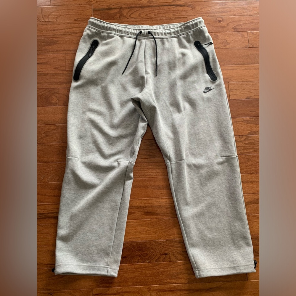 Nike Tech Pants, men’s 3XL